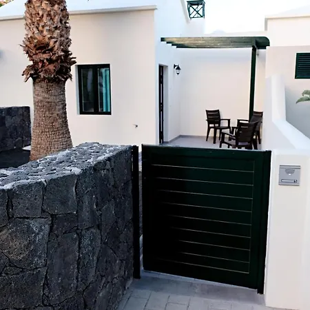 Playa Roca Apartment