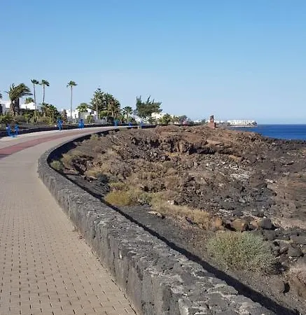 Playa Roca Costa Teguise