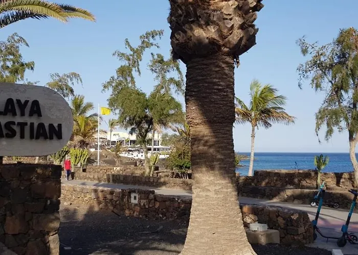 Апартаменты Playa Roca *